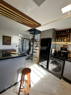 Image 3 - 1006414
