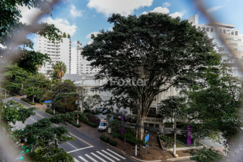 Image 2 - 1006466