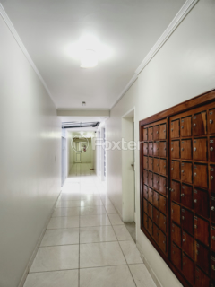 Image 8 - 1006485