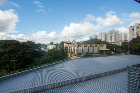 Image 11 - 1006490