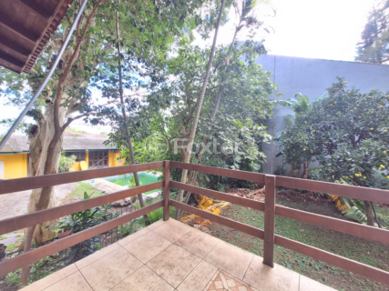 Image 26 - 1006497