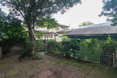 Image 23 - 1006529
