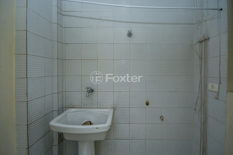 Image 35 - 1006567