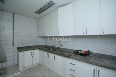 Image 33 - 1006567