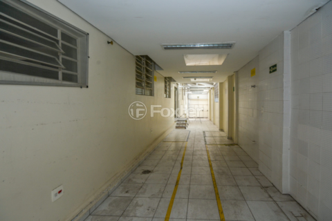 Image 37 - 1006567