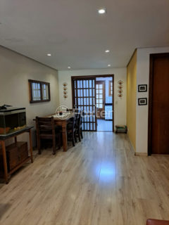 Image 1 - 1006584