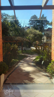 Image 8 - 1006644
