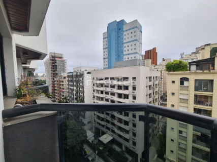 Image 19 - 1006659