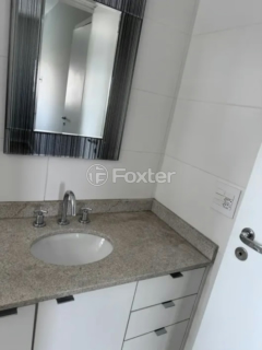 Image 7 - 1006670