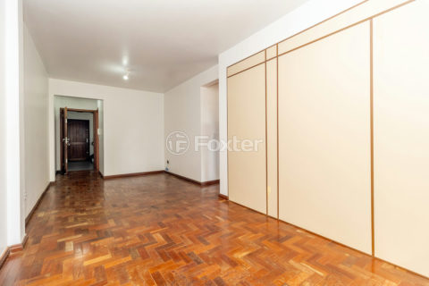 Image 34 - 1006673