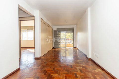Image 30 - 1006673