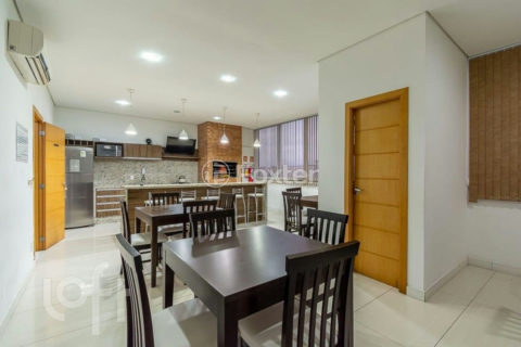 Image 27 - 1006678