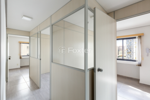 Image 4 - 1006749