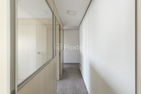 Image 3 - 1006749
