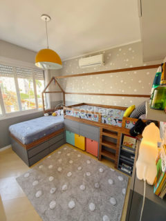 Image 40 - 1006759