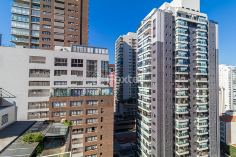 Image 3 - 1006767