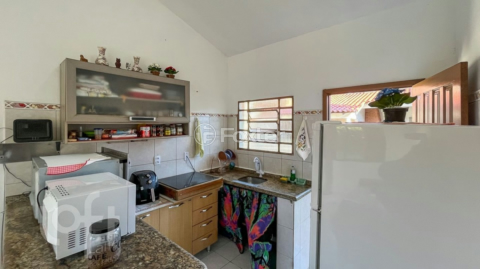 Image 3 - 1006821