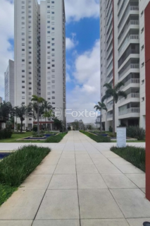 Image 4 - 1006891