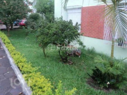 Image 10 - 1006900