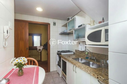 Image 34 - 1006907
