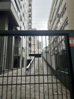 Image 4 - 1006907