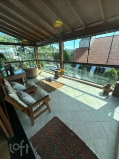 Image 20 - 1006928