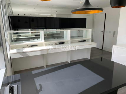 Image 4 - 1007049