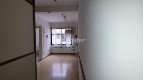 Image 6 - 1007062