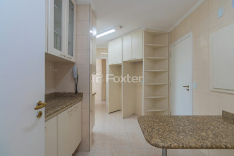 Image 31 - 1007156