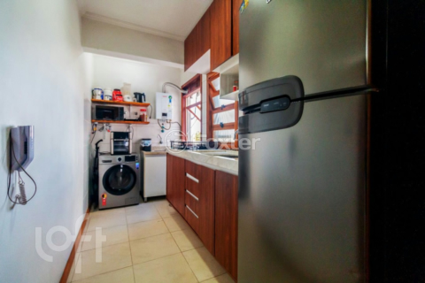 Image 4 - 1007193
