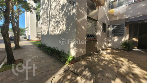 Image 8 - 1007194