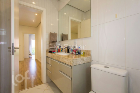 Image 34 - 1007249