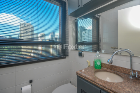Image 7 - 1007270