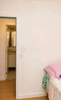 Image 4 - 1007311