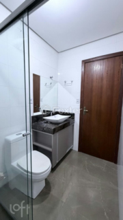 Image 3 - 1007362