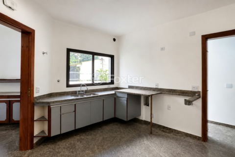 Image 30 - 1007365
