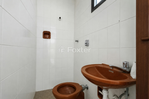 Image 33 - 1007365