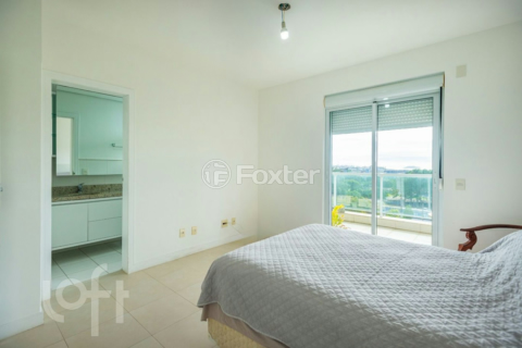 Image 31 - 1007400