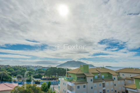 Image 32 - 1007400