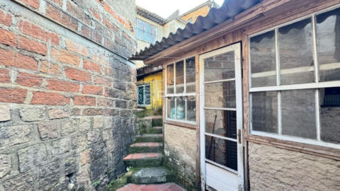 Image 12 - 1007418