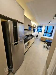 Image 8 - 1007421