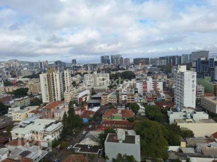 Image 16 - 1007440