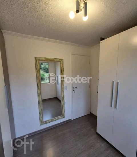 Image 4 - 1007447