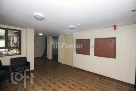 Image 20 - 1007449
