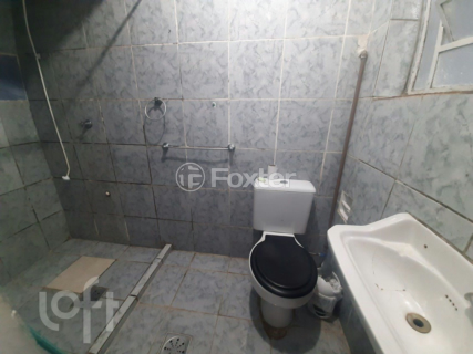 Image 4 - 1007494