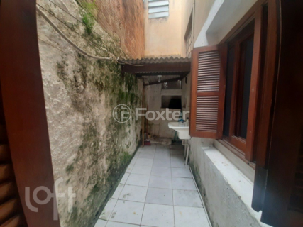Image 2 - 1007494