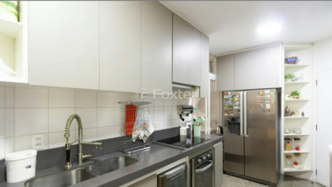 Image 6 - 1007517