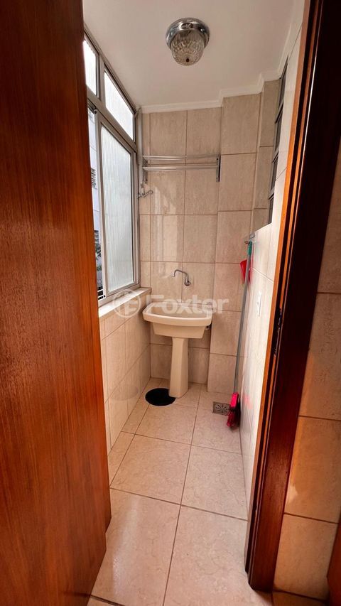 Image 6 - 1007537