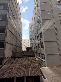 Image 9 - 1007549