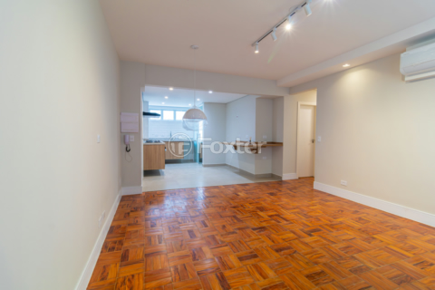 Image 3 - 1007560